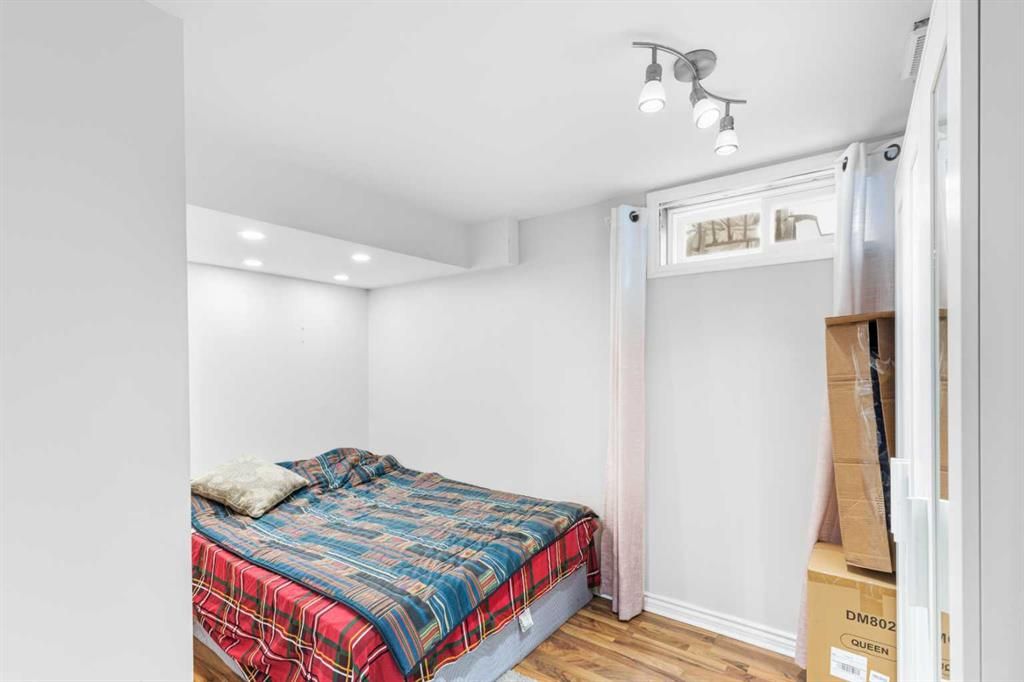 9715 69 Avenue  - Photo 16