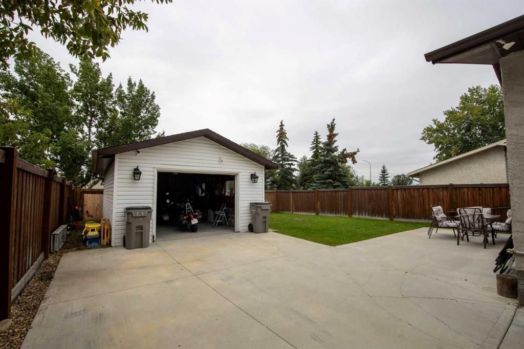 9715 69 Avenue  - Photo 17