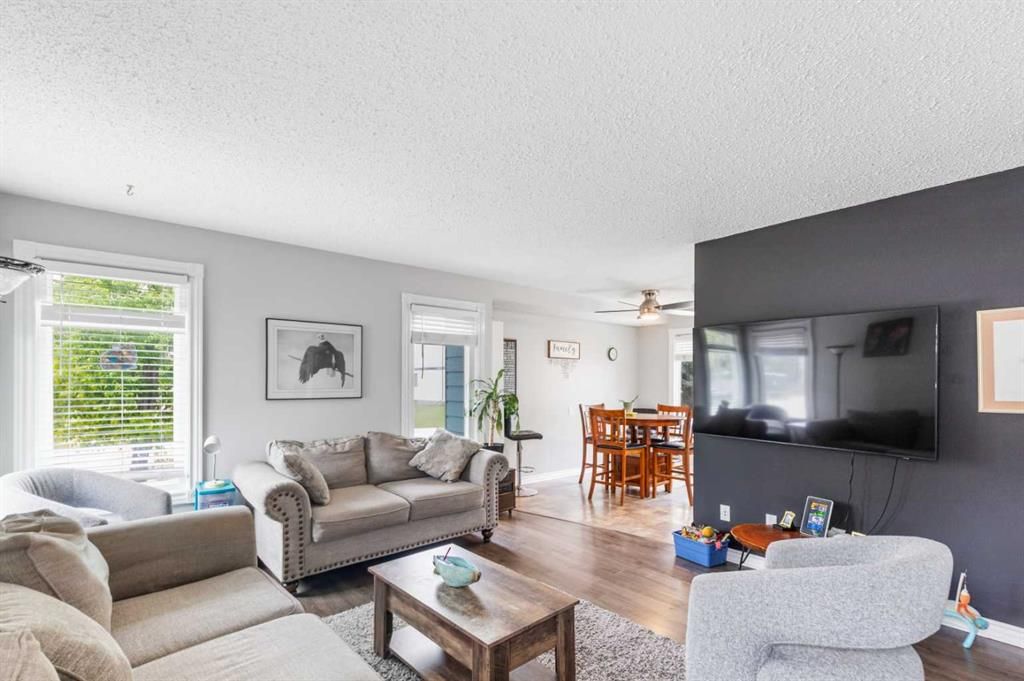 9715 69 Avenue  - Photo 3