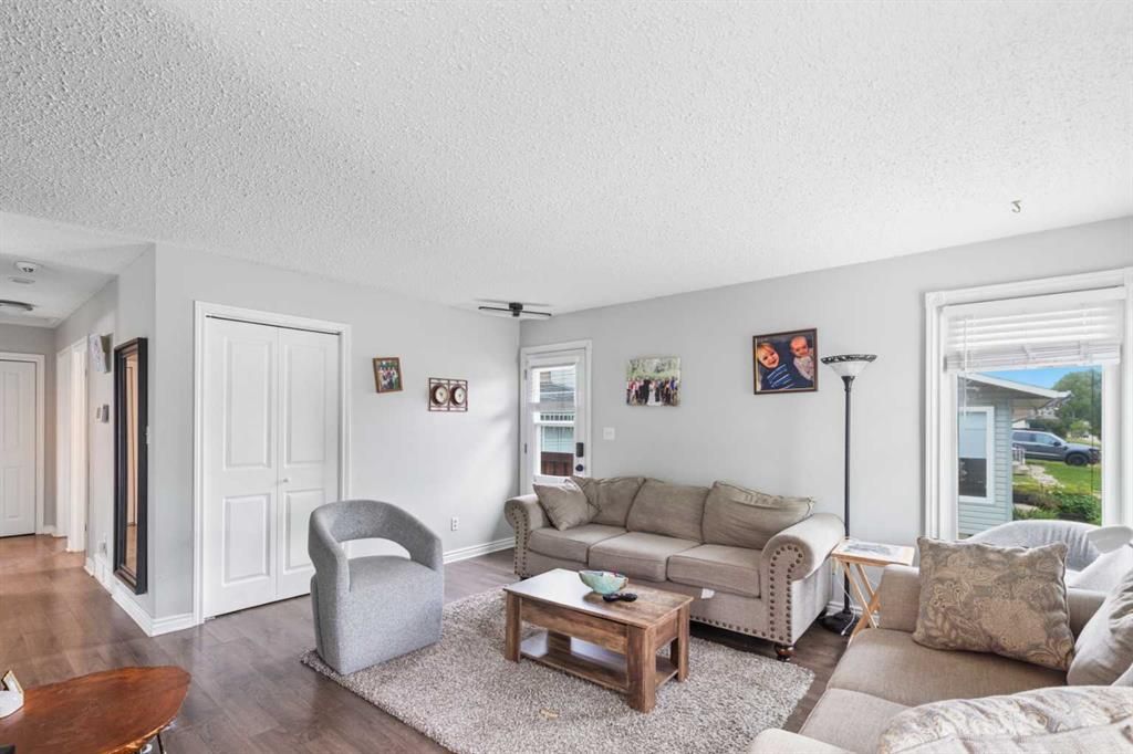 9715 69 Avenue  - Photo 6