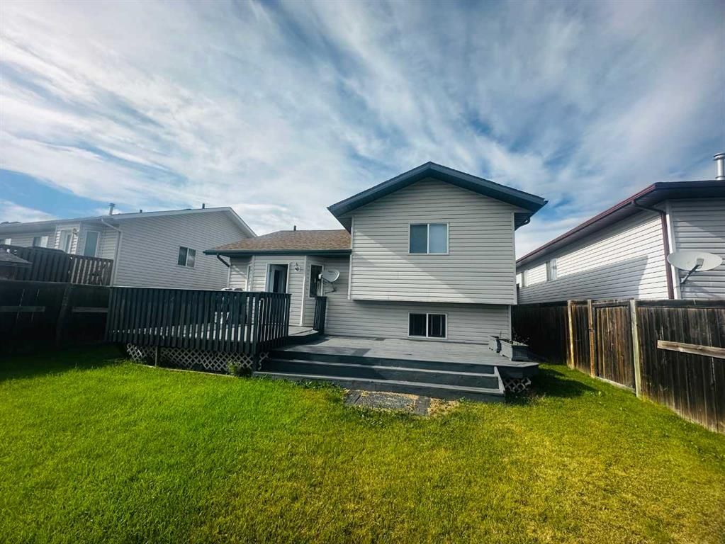 10625 Royal Oaks Drive  - Photo 5