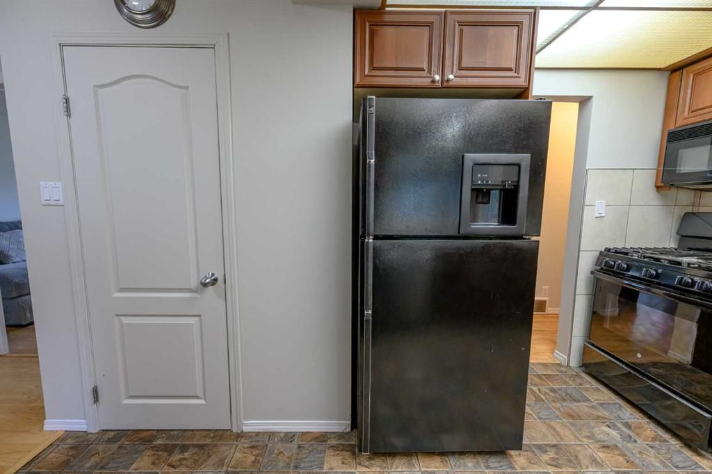 9923 88 Avenue  - Photo 12