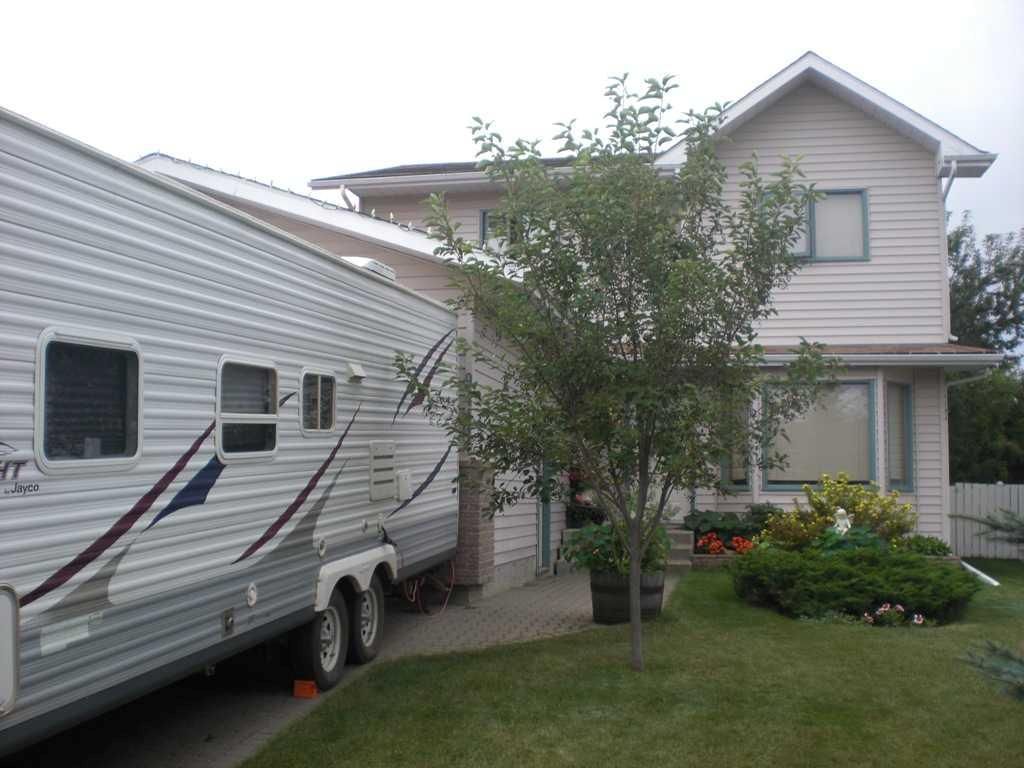 9441 64 Avenue  - Photo 1