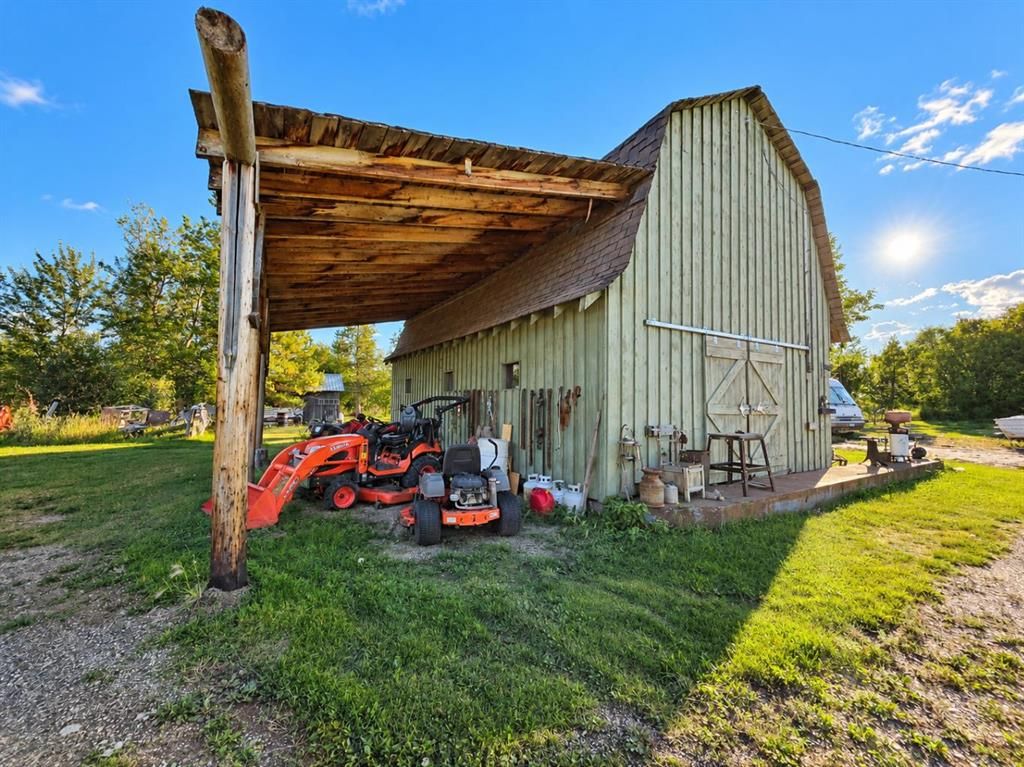 782055 Range Road 54   - Photo 30