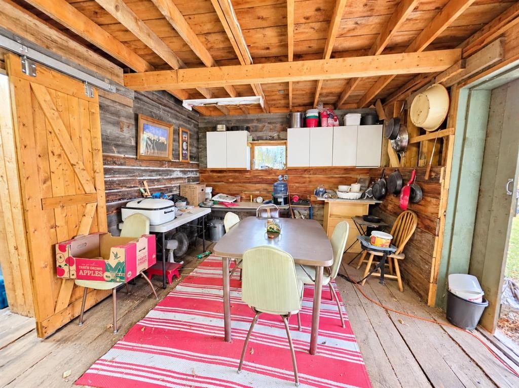 782055 Range Road 54   - Photo 32