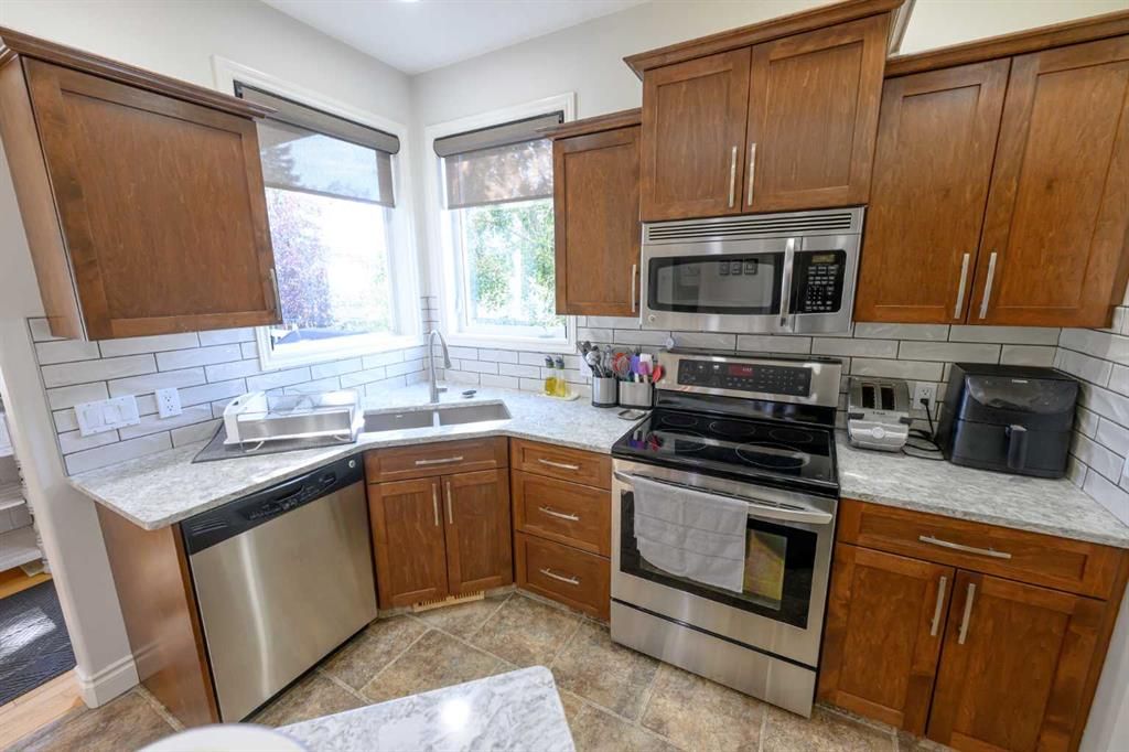11823 Cygnet Boulevard  - Photo 25