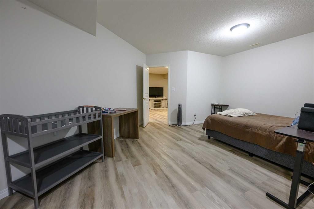 11823 Cygnet Boulevard  - Photo 31