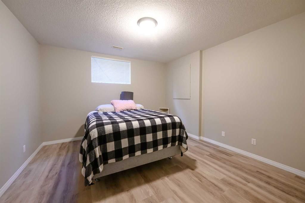 11823 Cygnet Boulevard  - Photo 35