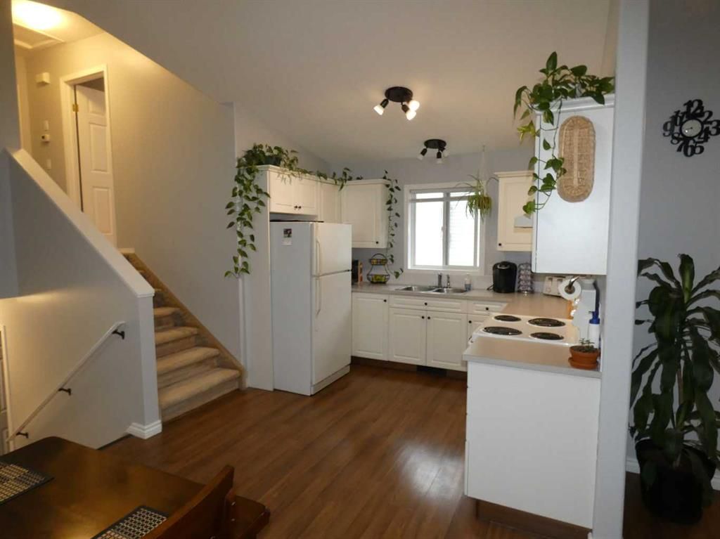 9403 128 Avenue  - Photo 7