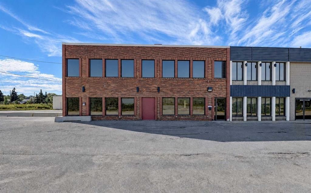 9807 116 Avenue - Photo 1
