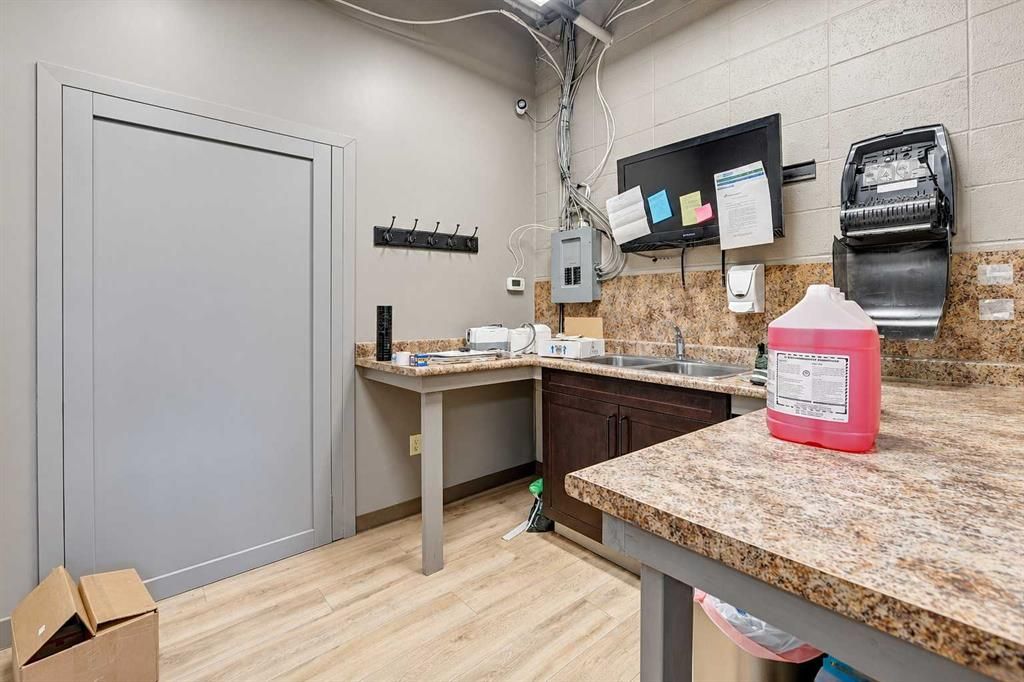 9807 116 Avenue  - Photo 36