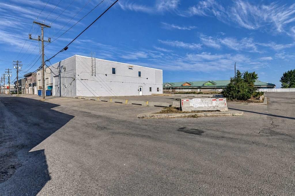 9807 116 Avenue  - Photo 4