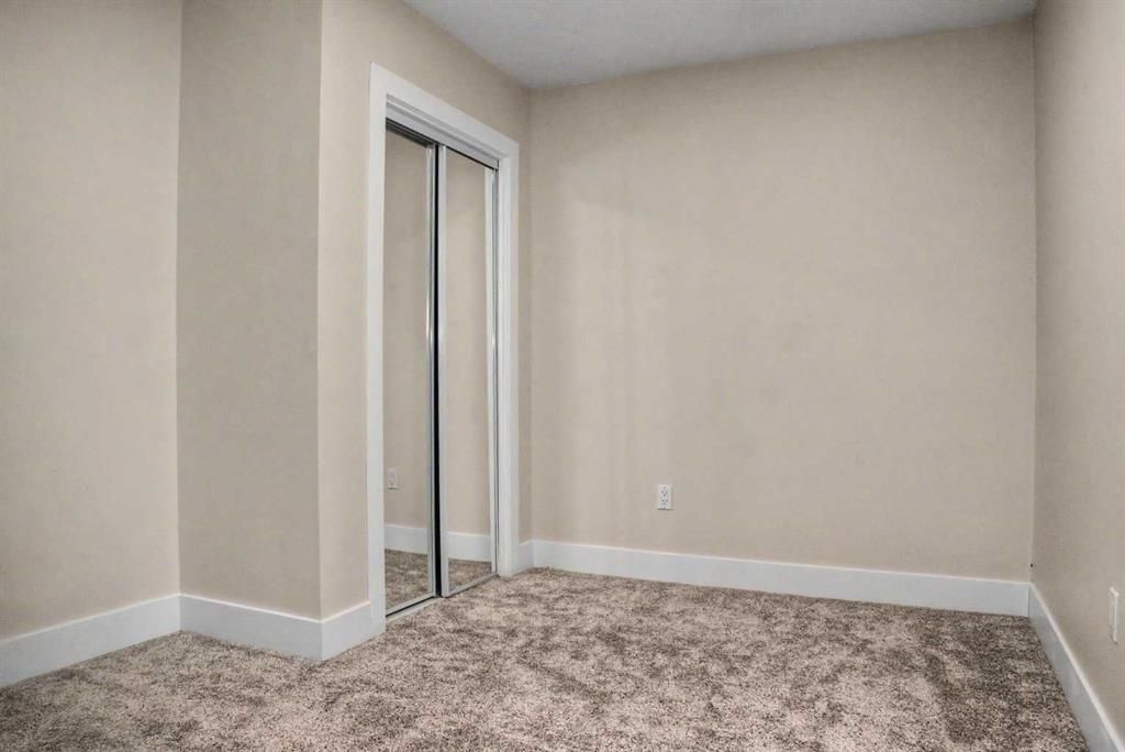 10720 88B Street  - Photo 12