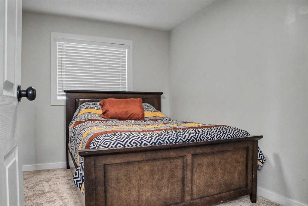 10720 88B Street  - Photo 13