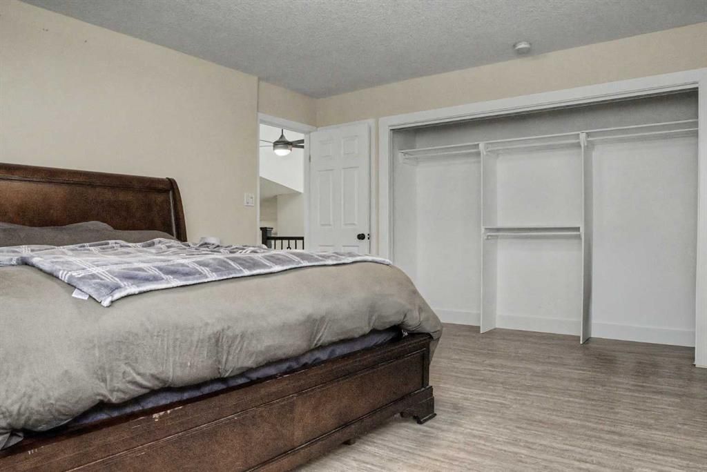 10720 88B Street  - Photo 18