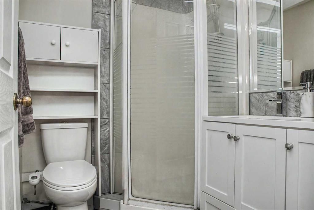 10720 88B Street  - Photo 28
