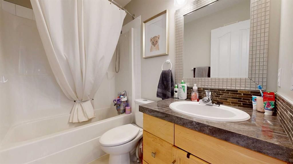 7425 103A Street  - Photo 20