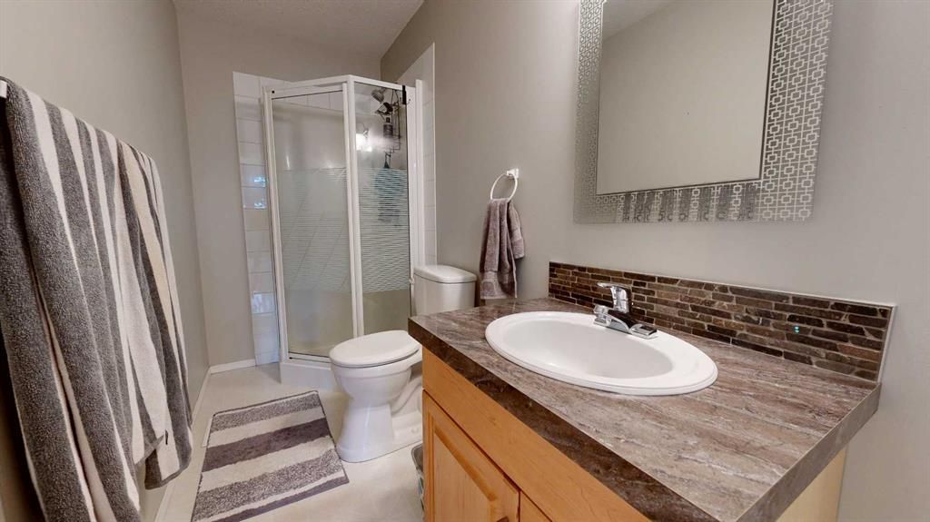 7425 103A Street  - Photo 26