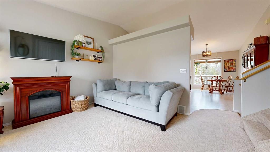 7425 103A Street  - Photo 6