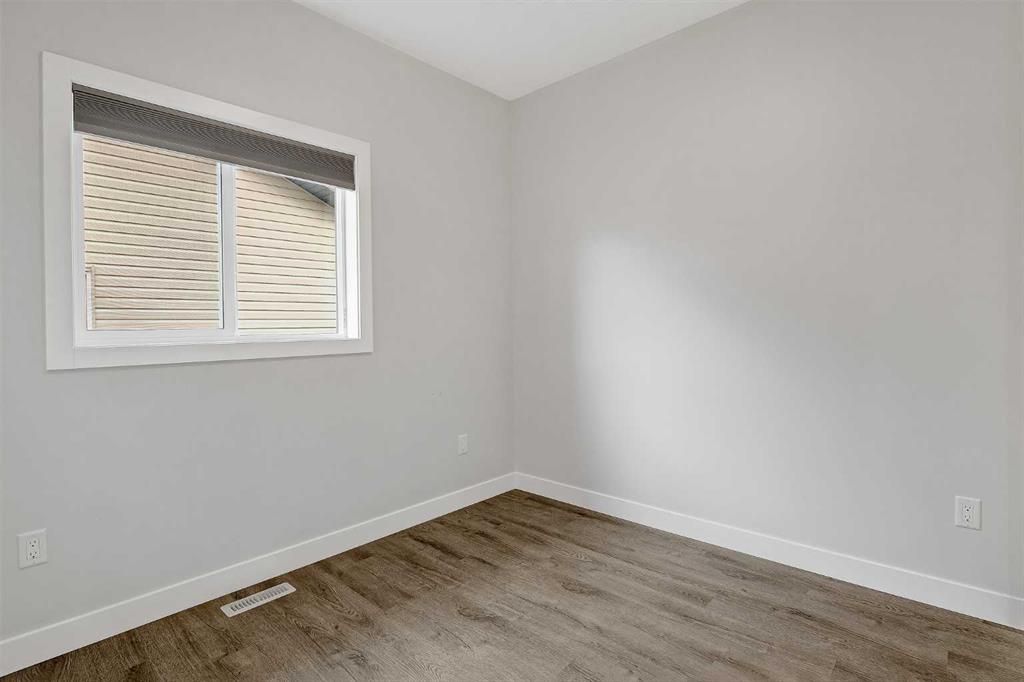 8506 87 Street  - Photo 10