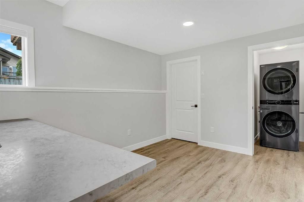 8506 87 Street  - Photo 32