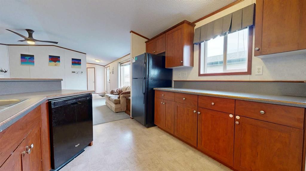 8809 91 Street  - Photo 12