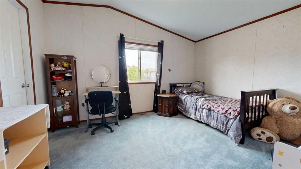 8809 91 Street  - Photo 22
