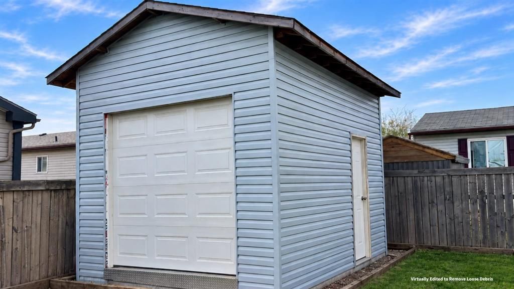 8809 91 Street  - Photo 25