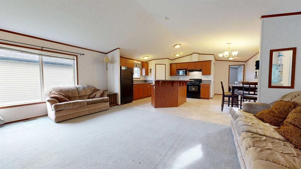 8809 91 Street  - Photo 5