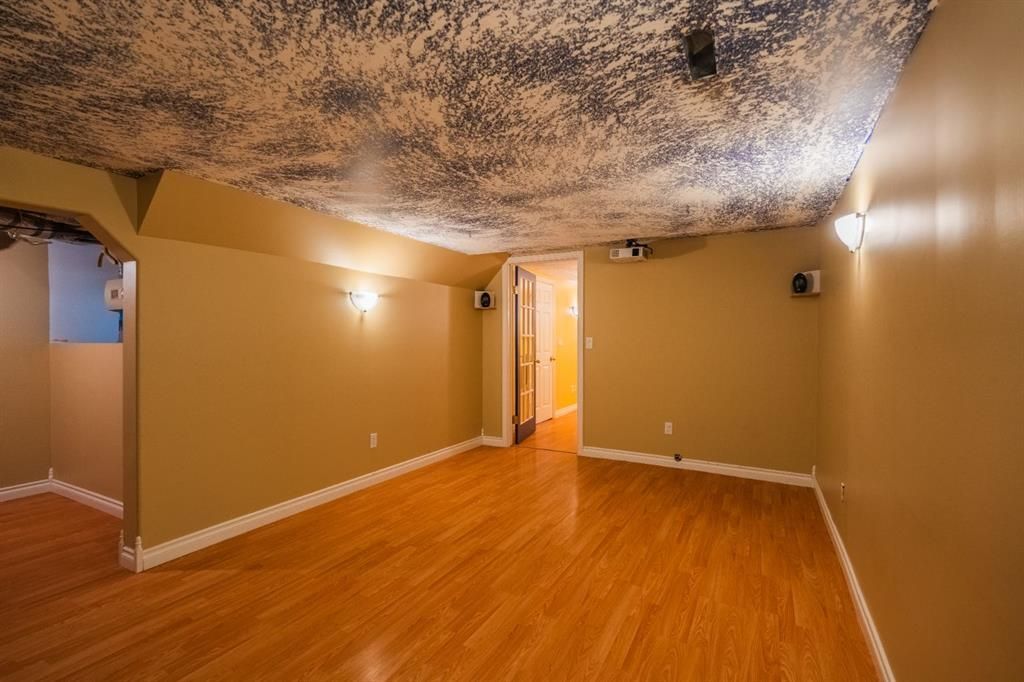 10109 89 Street  - Photo 35