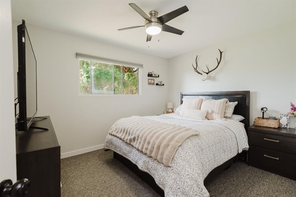 10415 111 Avenue  - Photo 12