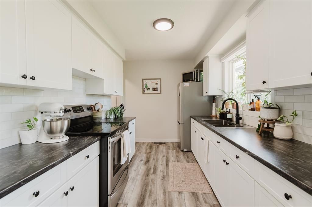 10415 111 Avenue  - Photo 7