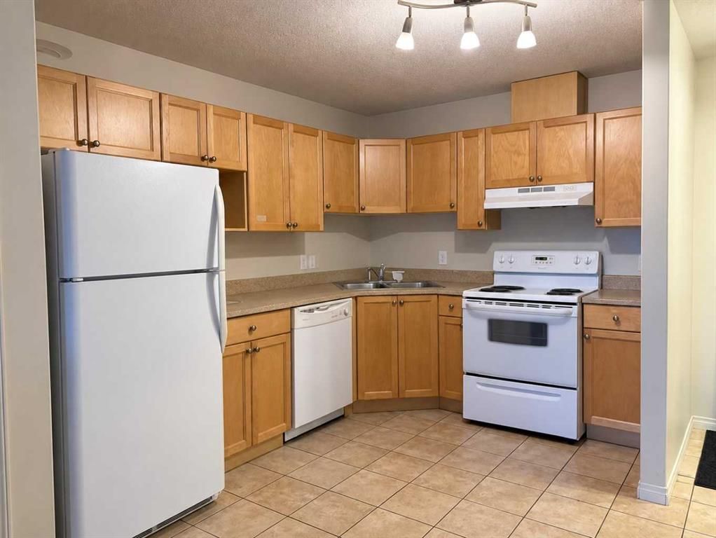306, 9810 96 Street  - Photo 3