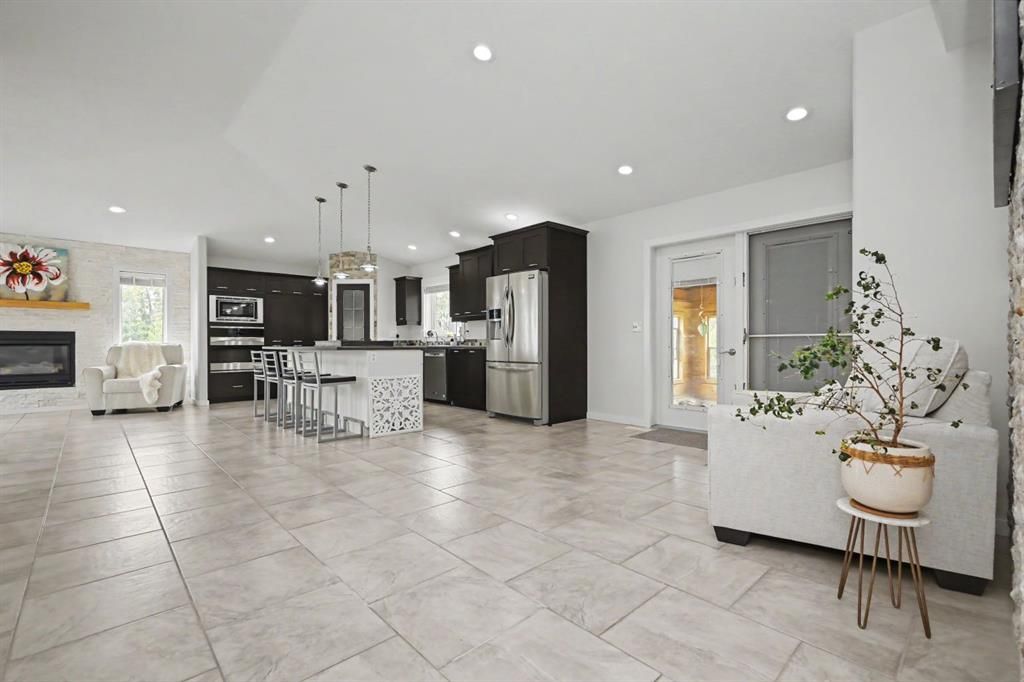 714062 51 Range  - Photo 22