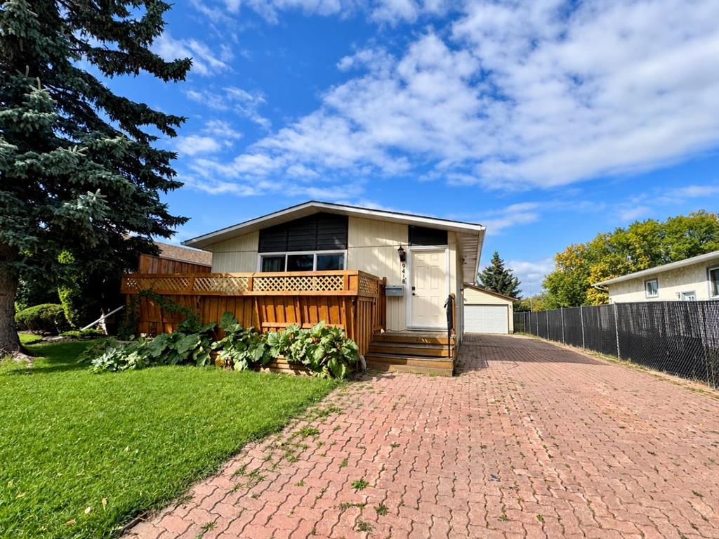 9418 80 Avenue - Photo 1