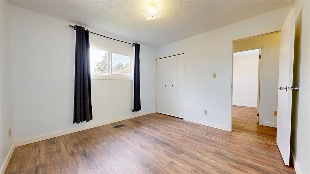 9418 80 Avenue  - Photo 18
