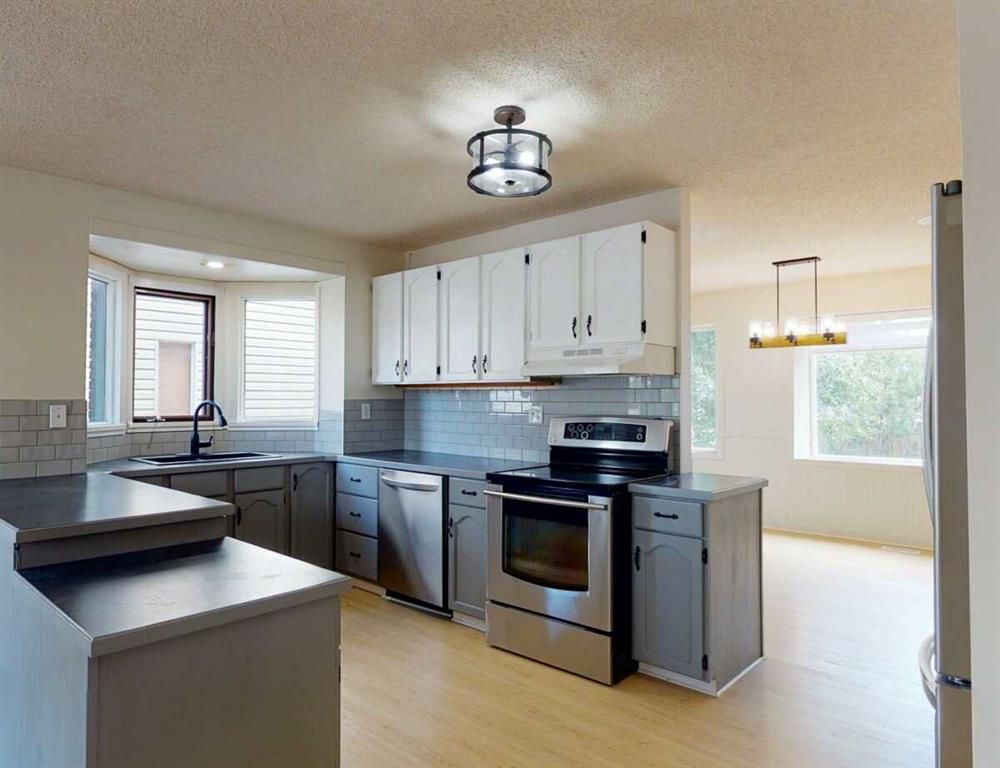 9329 63 Avenue  - Photo 8