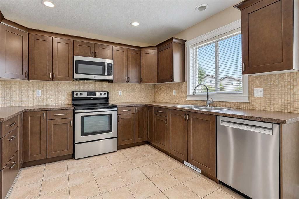 10231 85A Street  - Photo 9