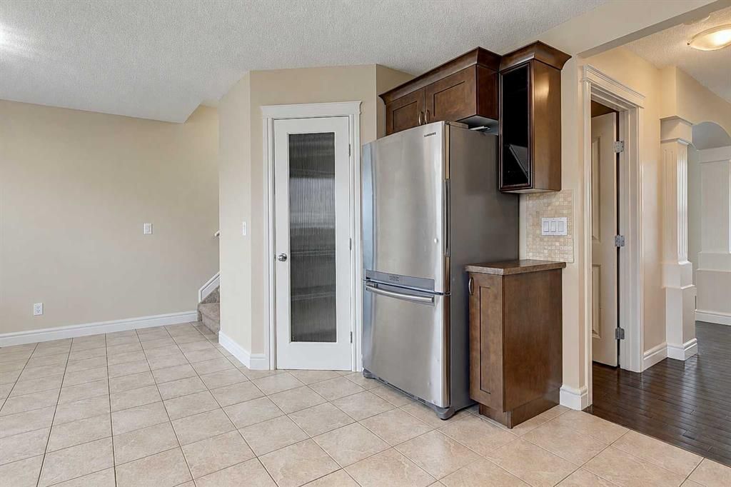 10231 85A Street  - Photo 8