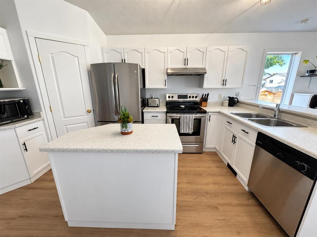 9042 103 Avenue  - Photo 13