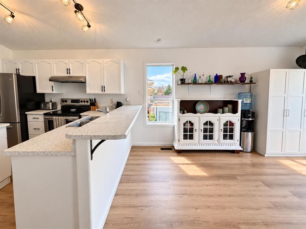 9042 103 Avenue  - Photo 16