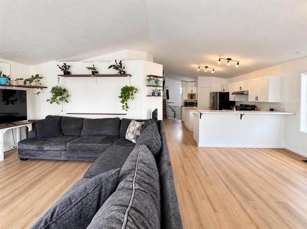 9042 103 Avenue  - Photo 18