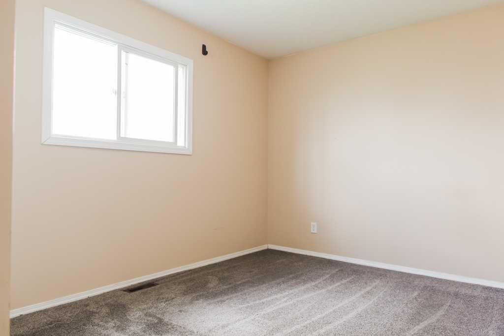 11706 98 Street  - Photo 18