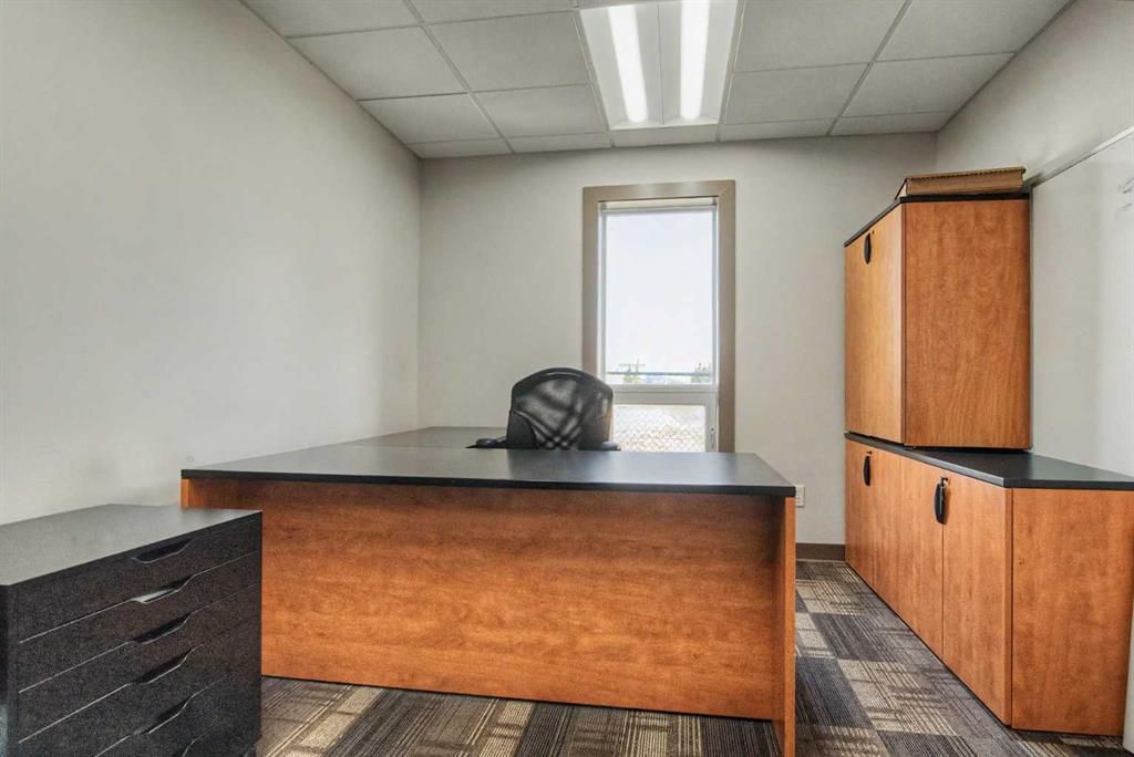 8502 115 Street  - Photo 15
