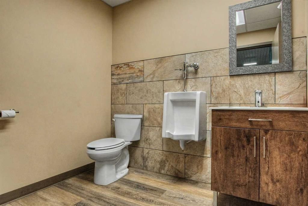 8502 115 Street  - Photo 6