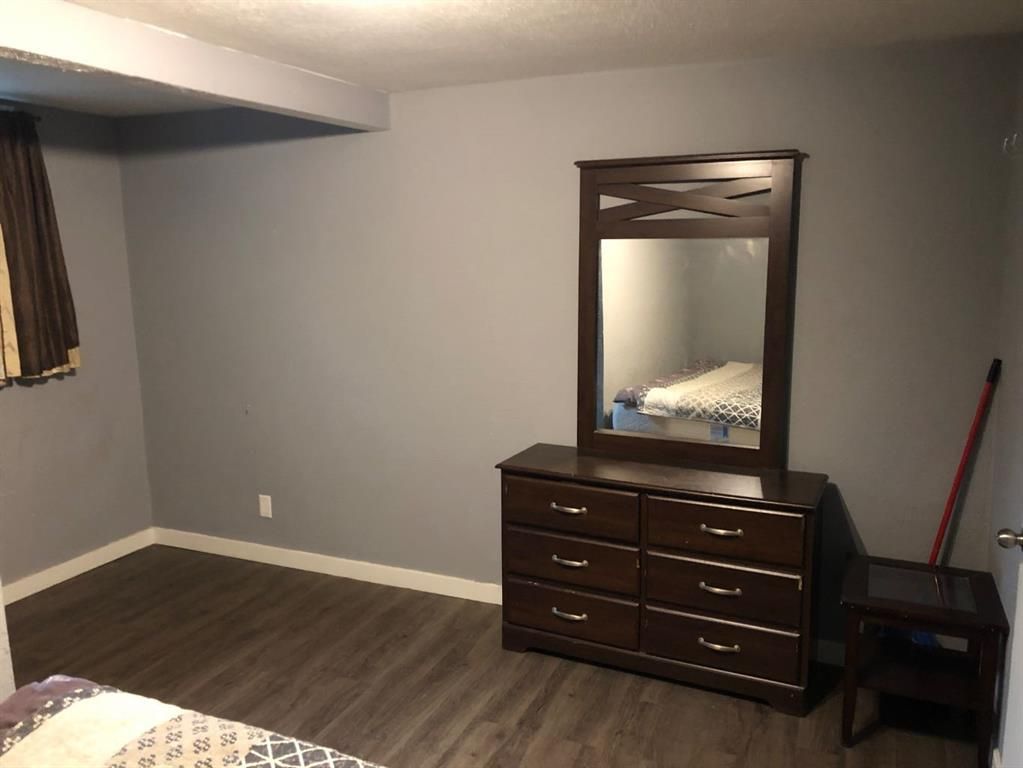 9856 104 Avenue - Photo 4