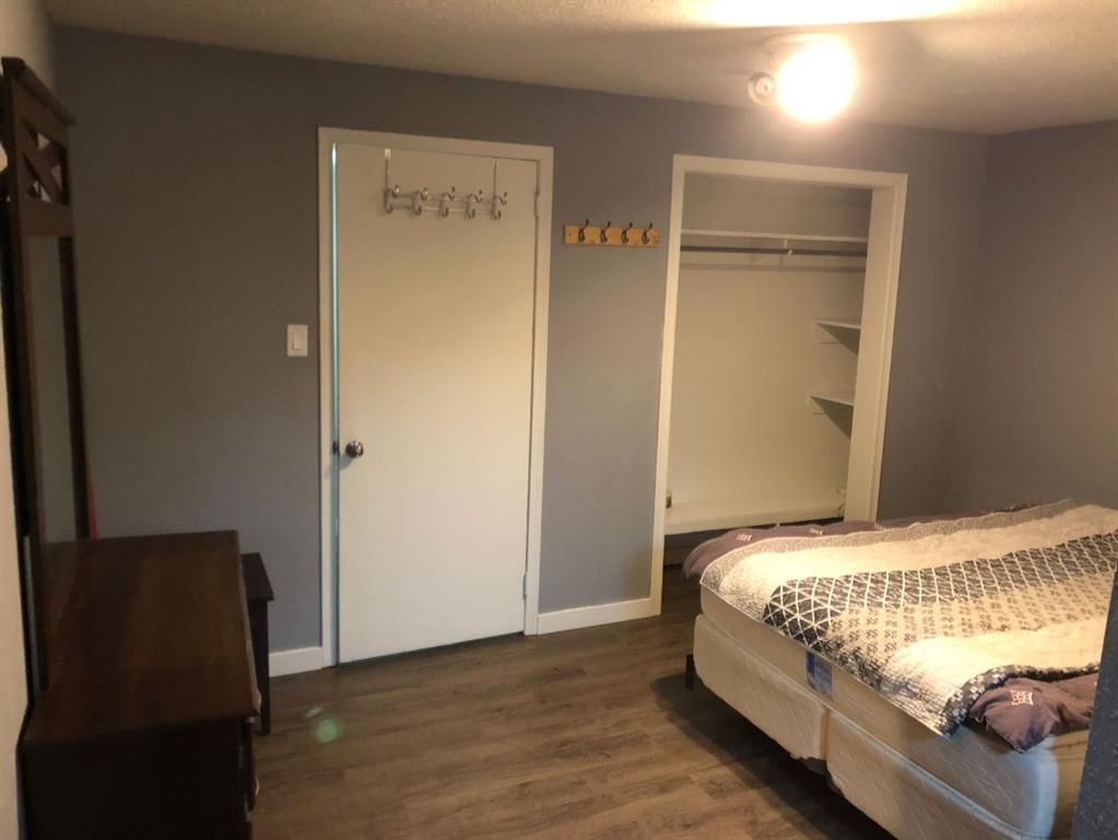 9856 104 Avenue  - Photo 5