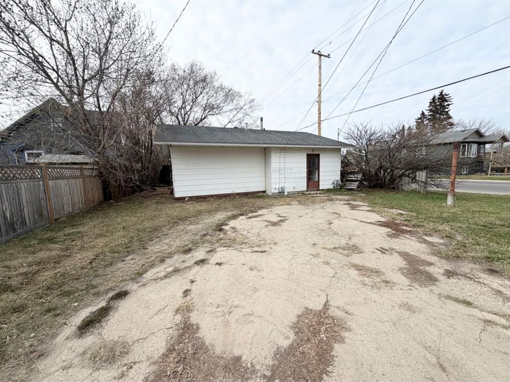 9516 102 Avenue  - Photo 14