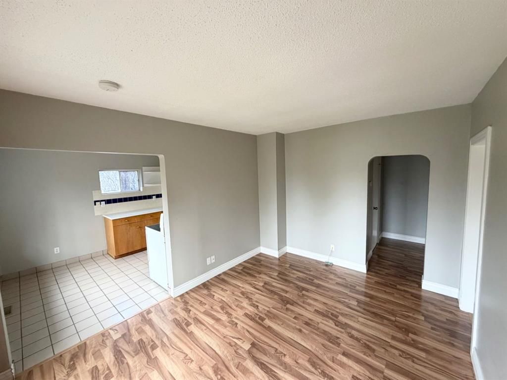 9516 102 Avenue - Photo 2