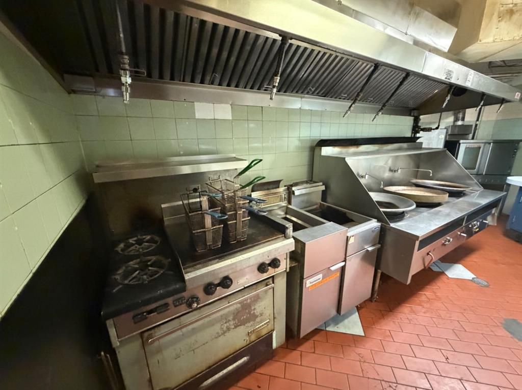 10009 101 Avenue  - Photo 10